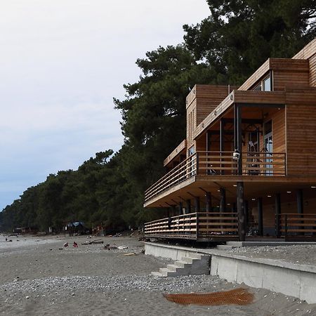 Hotel Kiparis Pizunda Bagian luar foto