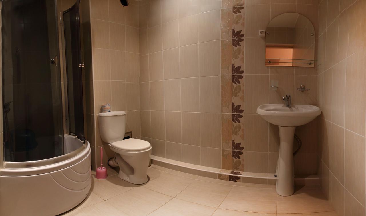 Hotel Kiparis Pizunda Bagian luar foto