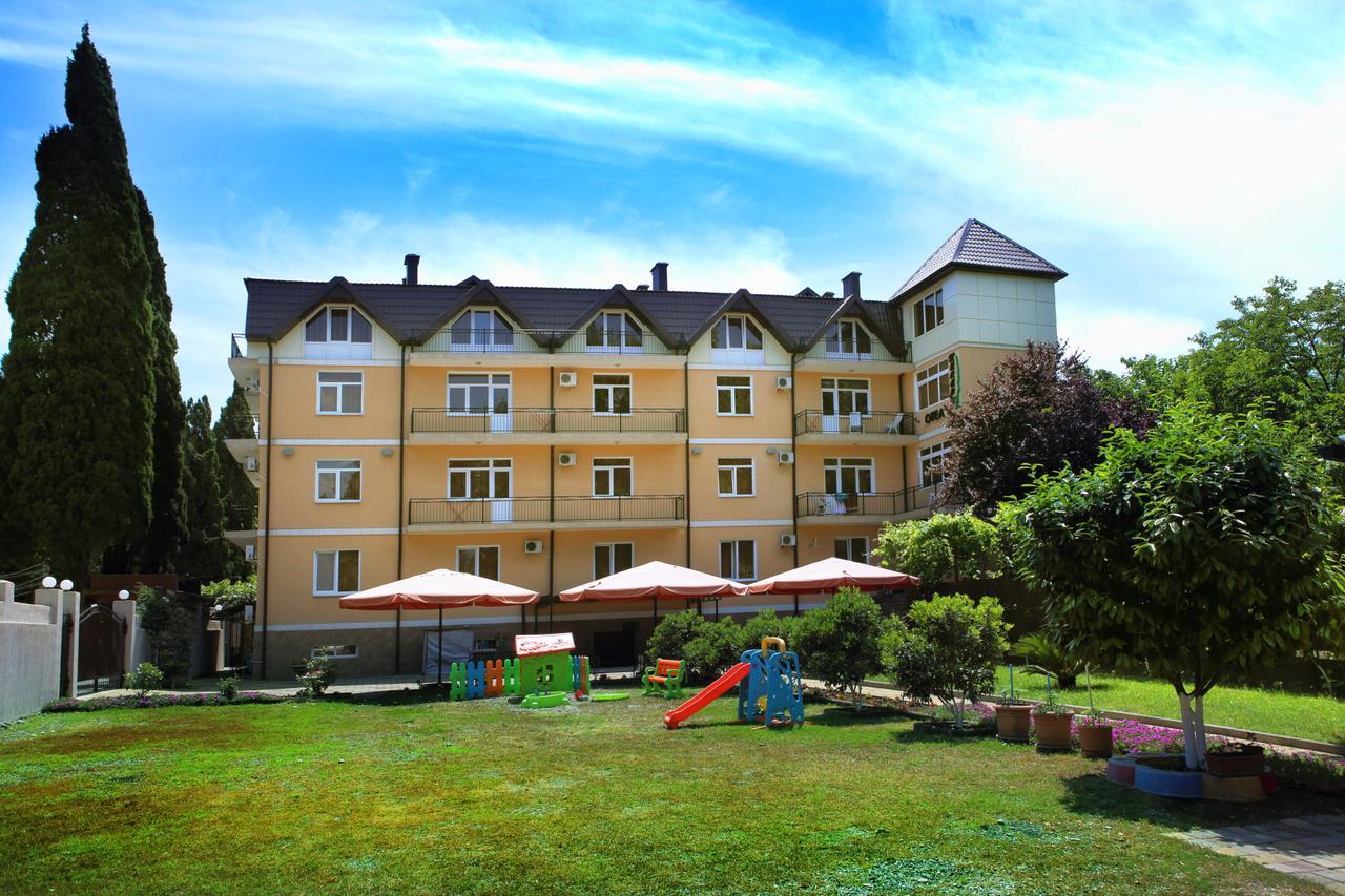Hotel Kiparis Pizunda Bagian luar foto