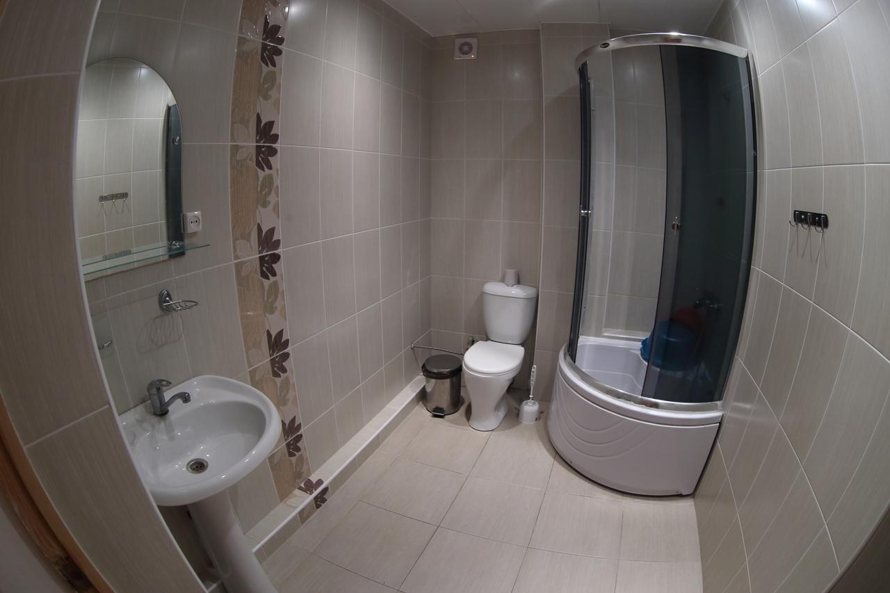 Hotel Kiparis Pizunda Bagian luar foto