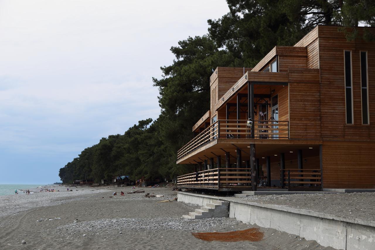 Hotel Kiparis Pizunda Bagian luar foto